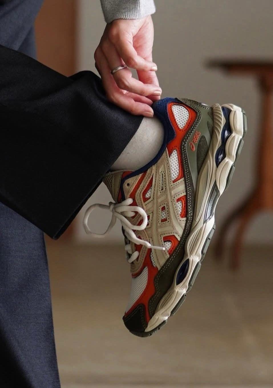 红棕撞色太绝了!今年最爱的一双复古鞋